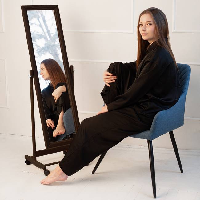 Зеркало напольное BeautyStyle 27 венге 135 см х 42,5 см