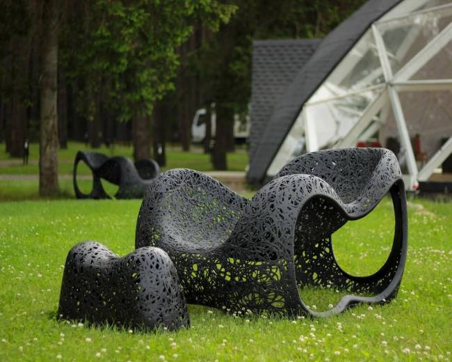 Базальтовое кресло "Portal", Черное